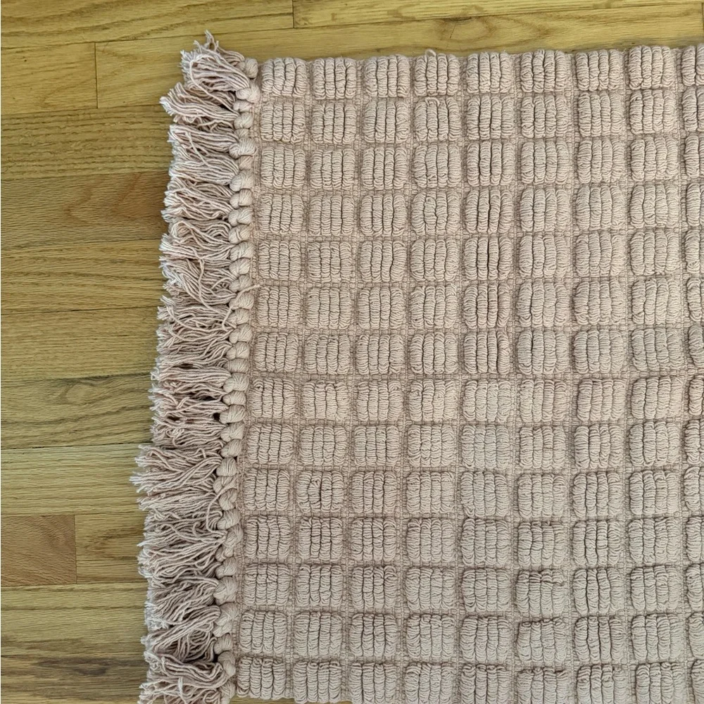 Textured Pink and Gray Rugs Set